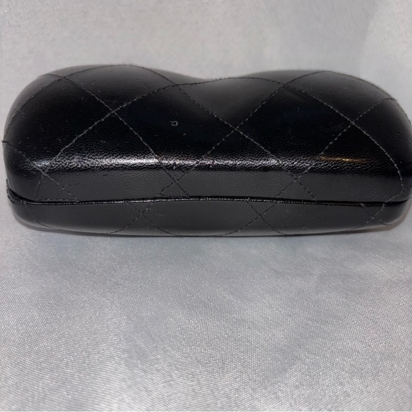 Chanel Eyeglass Sunglasses Case EUC Black quilted Hard Clamshell CC Logo Italy Chanel Eyeglass Sunglasses Large Case EUC Black “quilted  main image 4